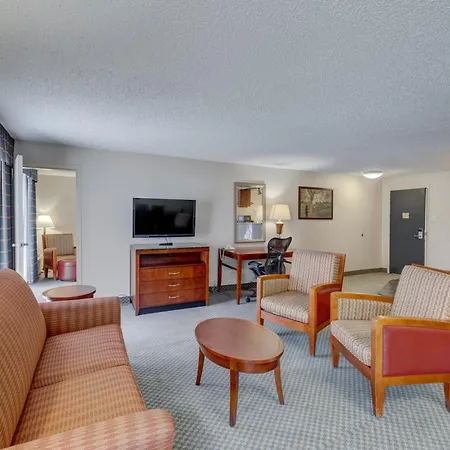 Riverside Hotel & Conference Center