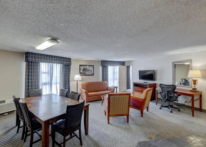 Hotel Riverside & Conference Center