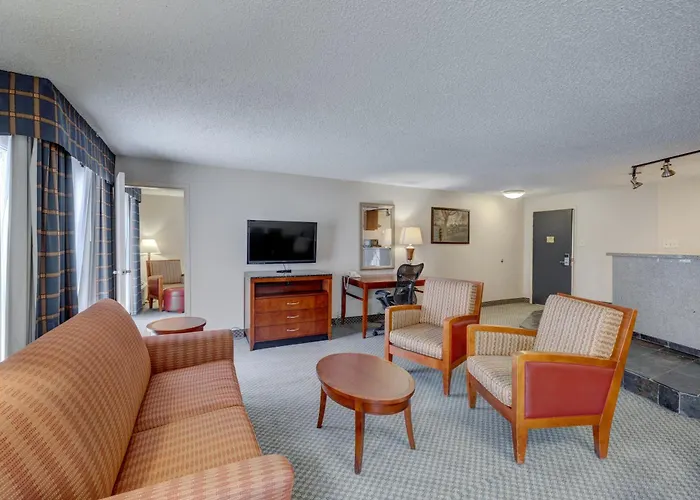 Riverside & Conference Center 2*