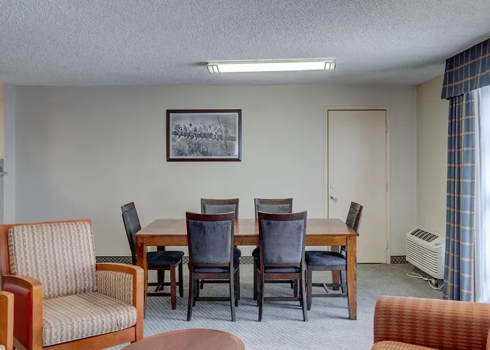 Hotel Riverside & Conference Center
