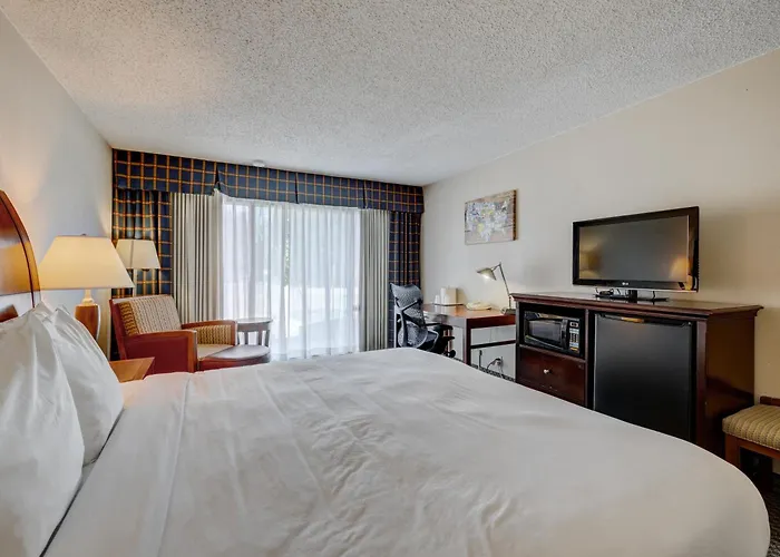 Hotel Riverside & Conference Center