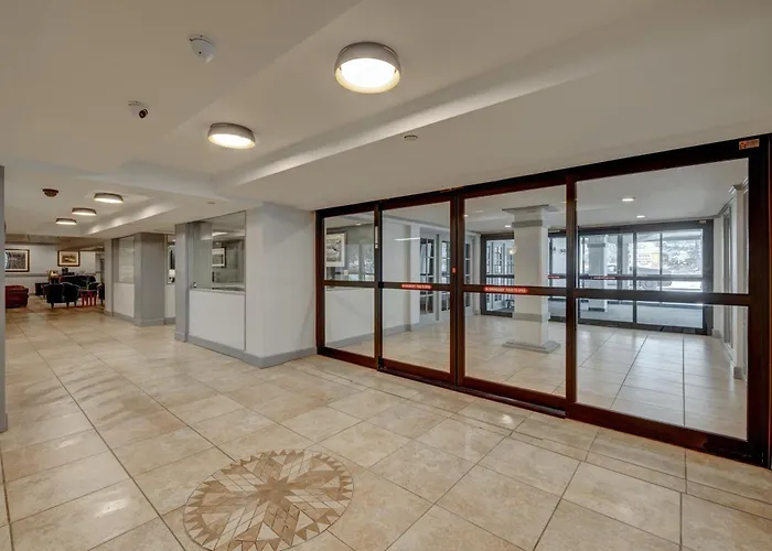 Riverside & Conference Center 2*